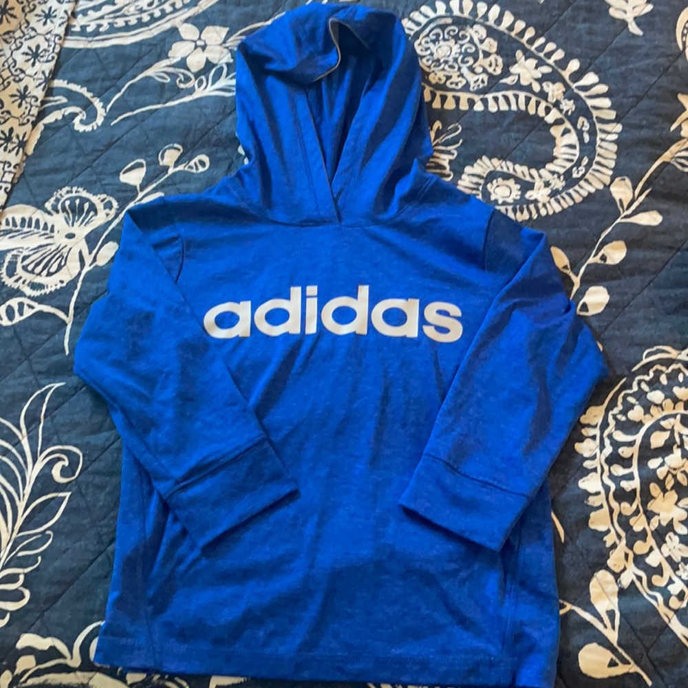 EUC Adidas long sleeve hooded tee
